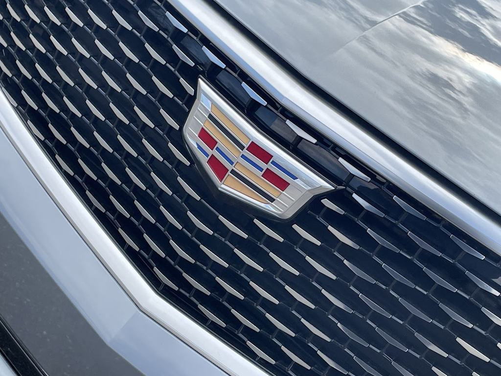 Thumbnail: 2024 Cadillac XT6 - 6