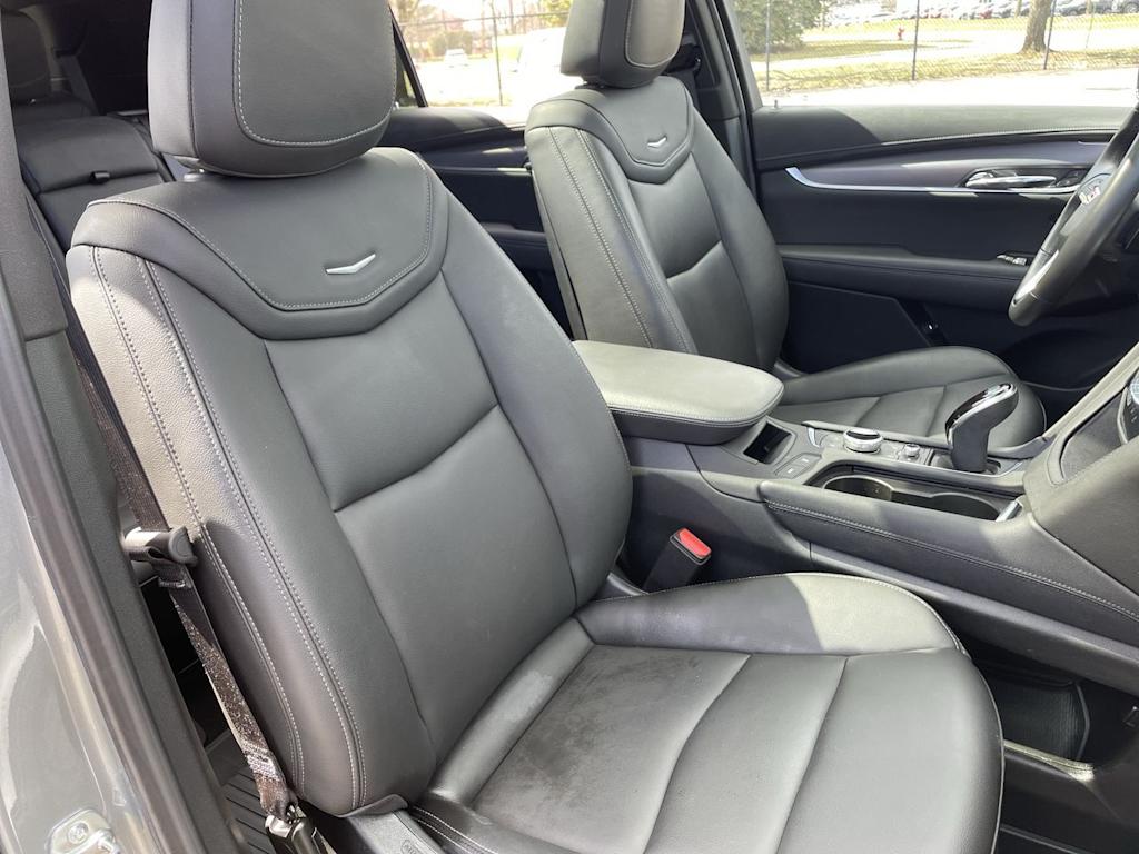 Thumbnail: 2024 Cadillac XT6 - 11