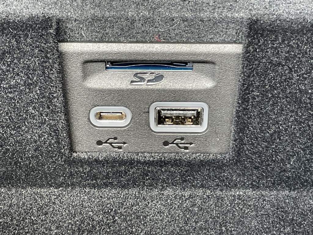 Thumbnail: 2024 Cadillac XT6 - 34