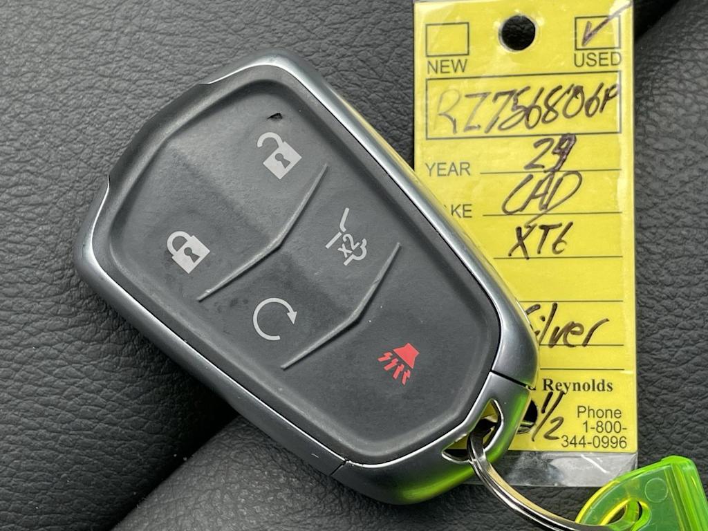 Thumbnail: 2024 Cadillac XT6 - 17