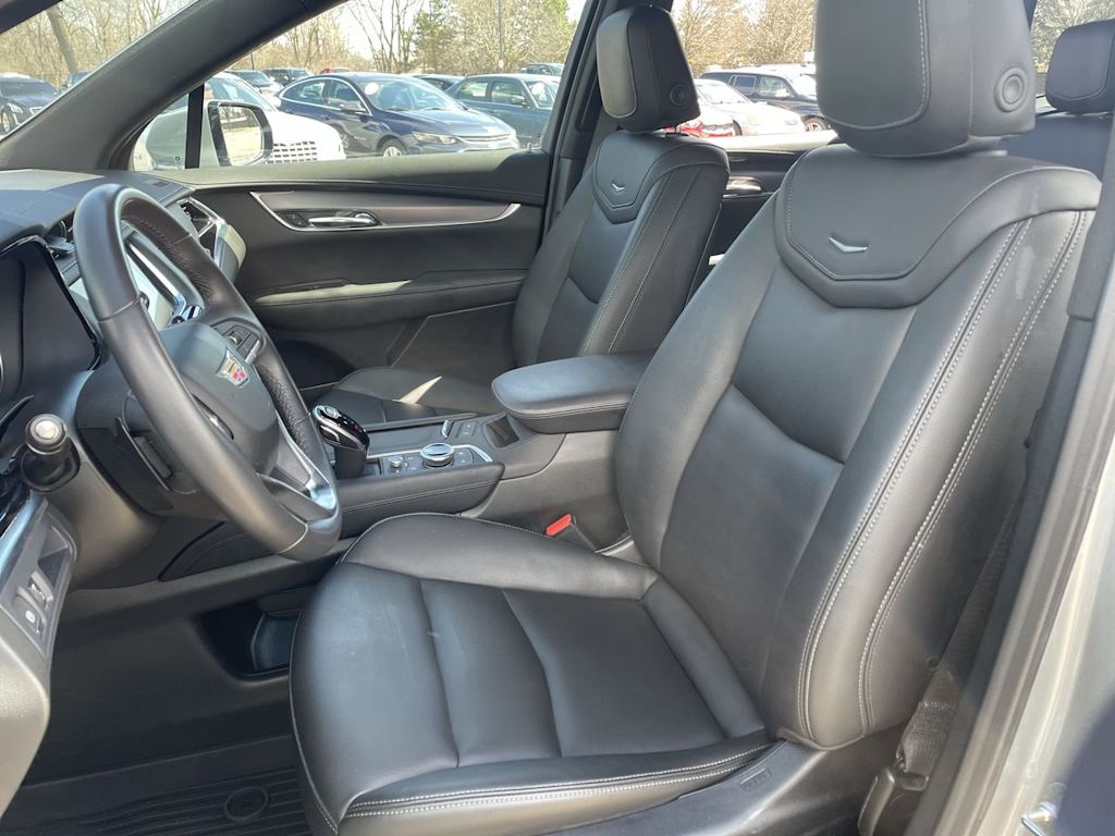 Thumbnail: 2024 Cadillac XT6 - 10