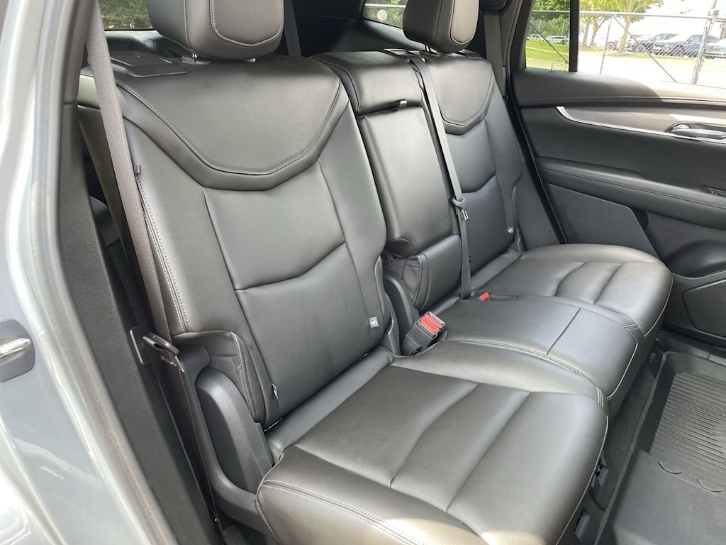 Thumbnail: 2024 Cadillac XT6 - 11