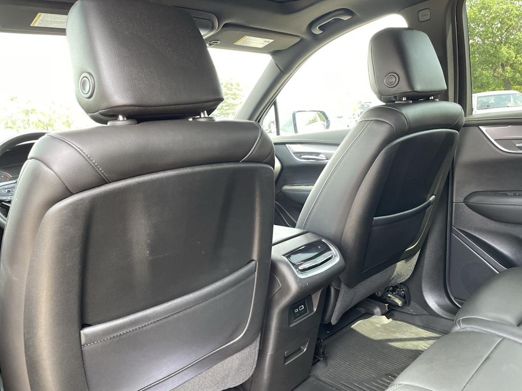 Thumbnail: 2024 Cadillac XT6 - 28