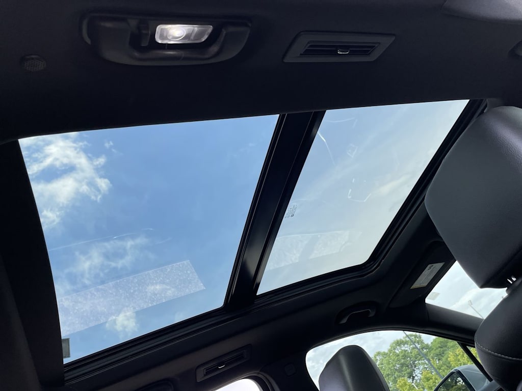 Thumbnail: 2024 Cadillac XT6 - 29