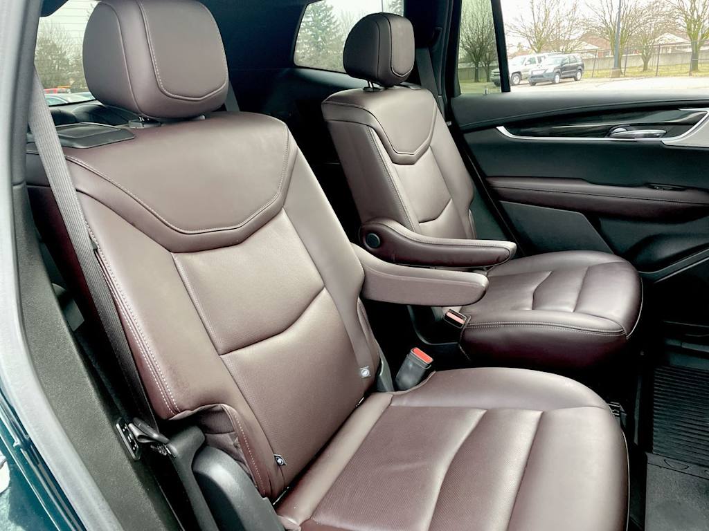 Thumbnail: 2024 Cadillac XT6 - 25