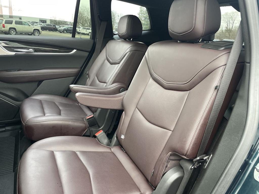 Thumbnail: 2024 Cadillac XT6 - 28