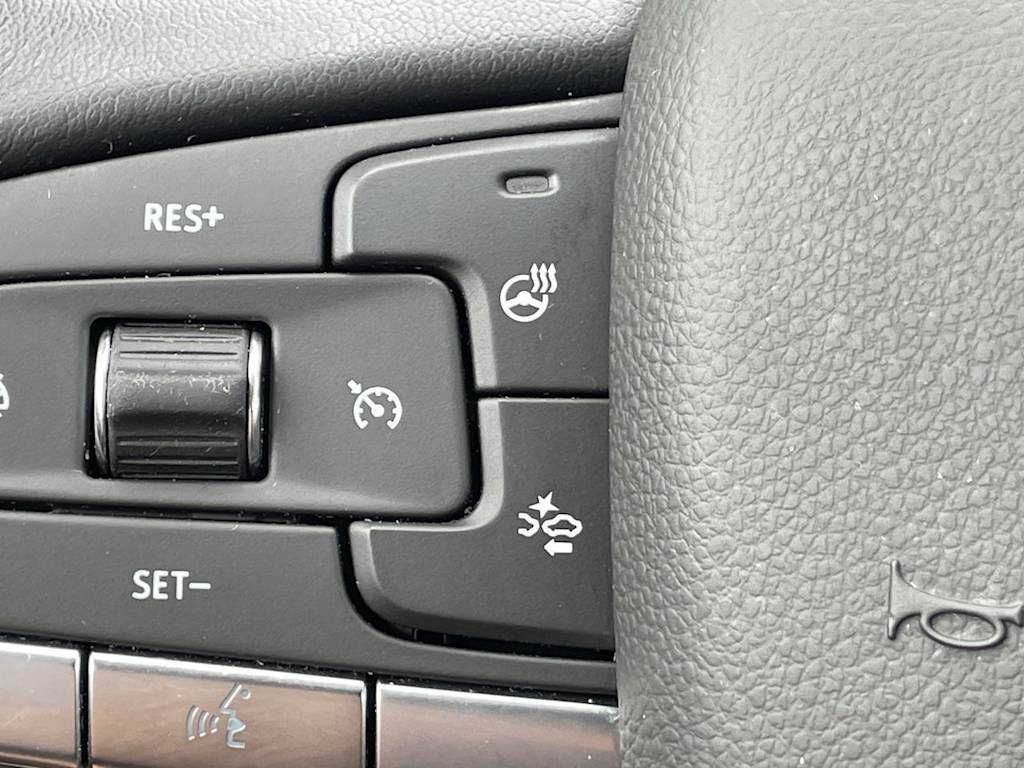 Thumbnail: 2022 Cadillac XT6 - 34