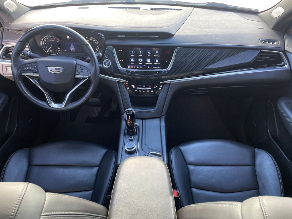 Thumbnail: 2023 Cadillac XT6 - 9