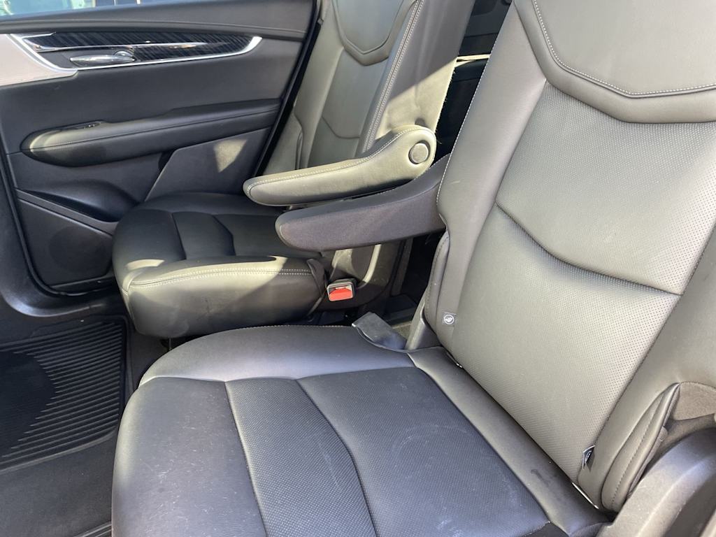 Thumbnail: 2023 Cadillac XT6 - 29