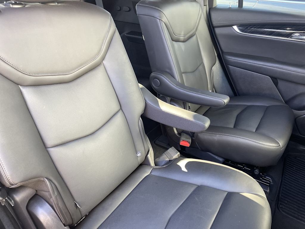 Thumbnail: 2023 Cadillac XT6 - 26
