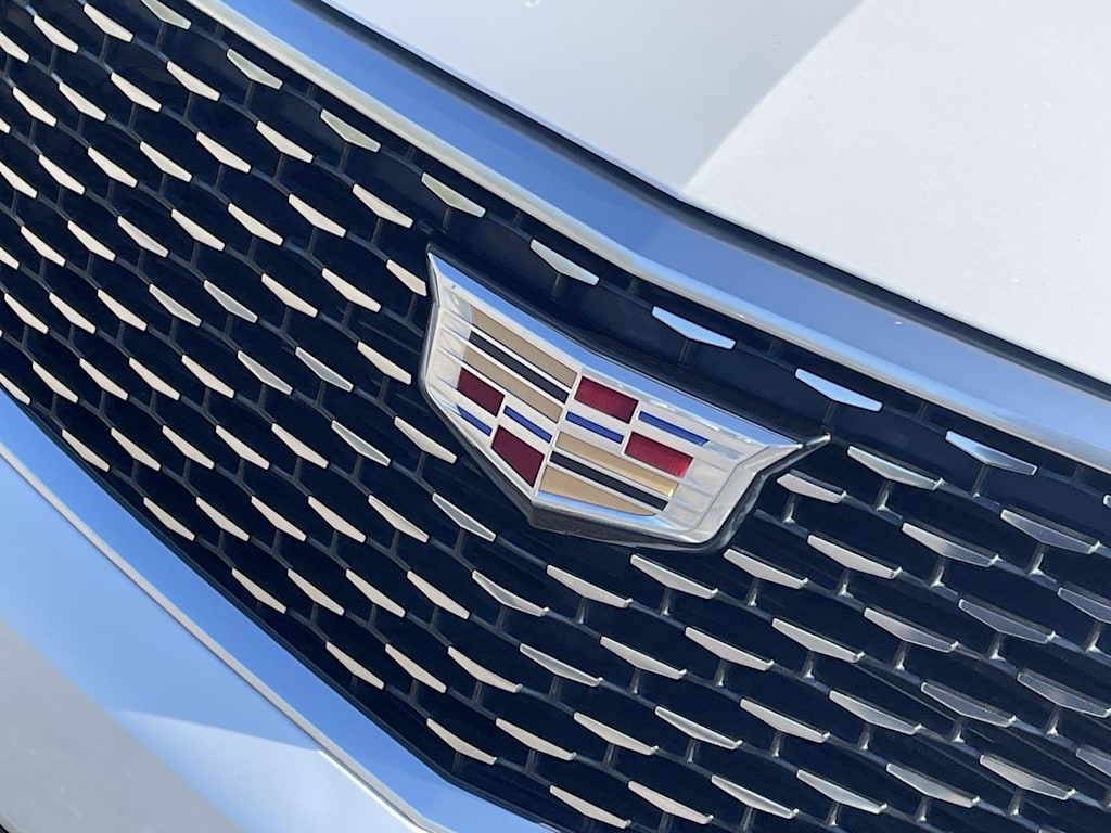 Thumbnail: 2023 Cadillac XT6 - 6