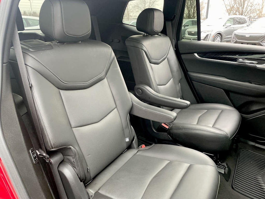 Thumbnail: 2024 Cadillac XT6 - 26