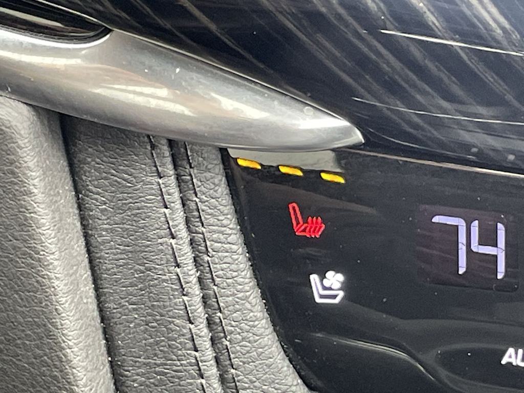 Thumbnail: 2024 Cadillac XT6 - 4