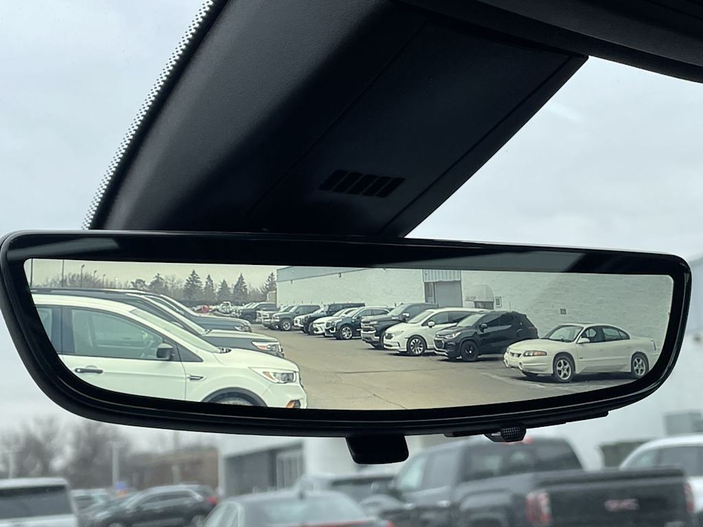 Thumbnail: 2024 Cadillac XT6 - 6