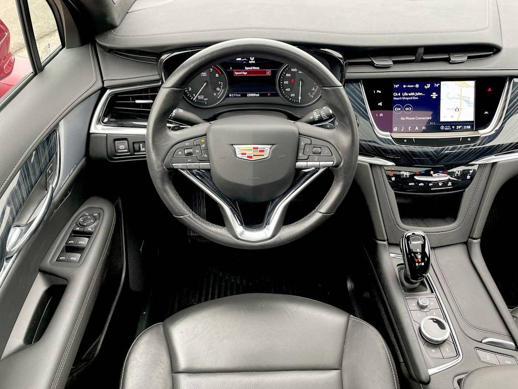 Thumbnail: 2024 Cadillac XT6 - 2