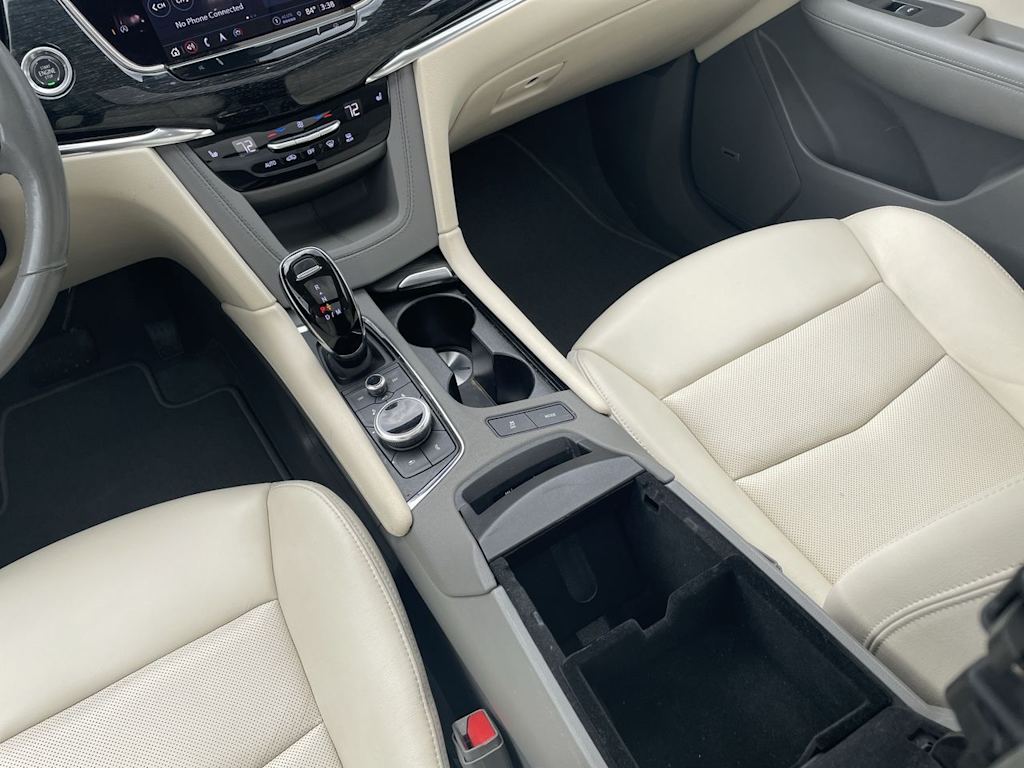 Thumbnail: 2022 Cadillac XT6 - 14