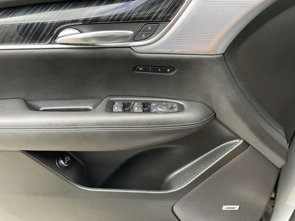 Thumbnail: 2025 Cadillac XT6 - 39