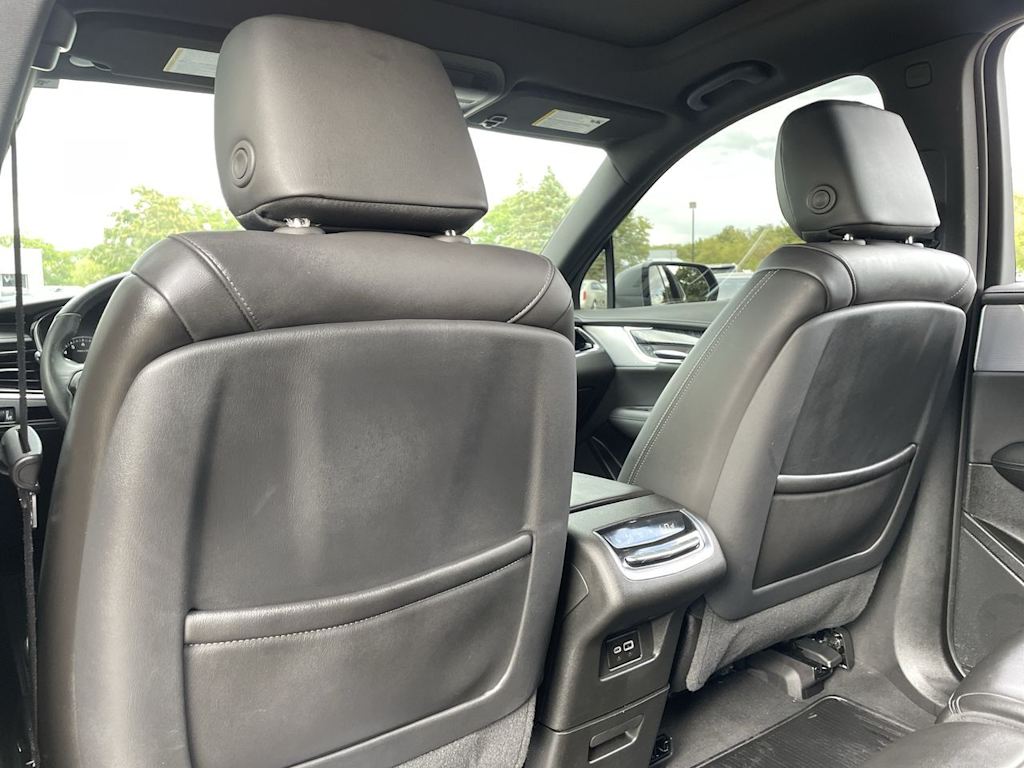 Thumbnail: 2025 Cadillac XT6 - 28