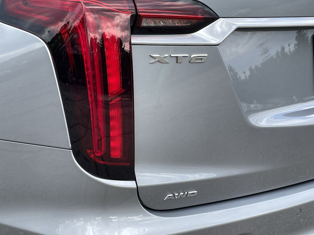 Thumbnail: 2025 Cadillac XT6 - 42
