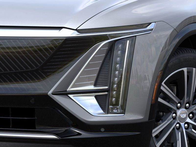 Thumbnail: 2026 Cadillac Lyriq - 19