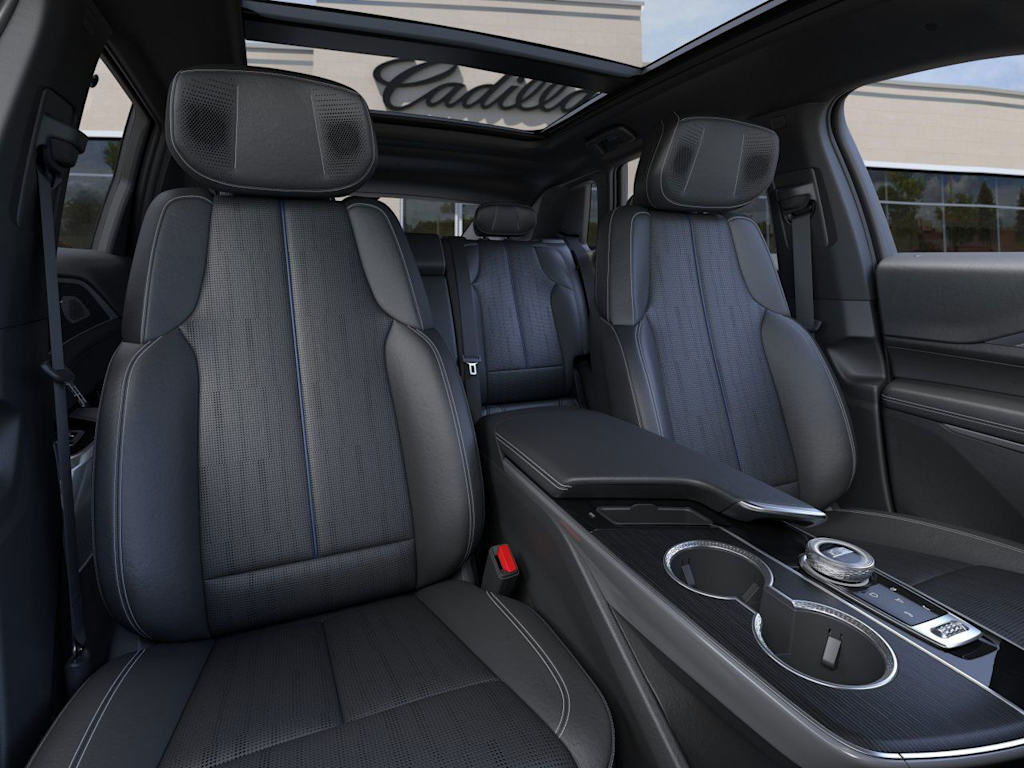 Thumbnail: 2026 Cadillac Lyriq - 7