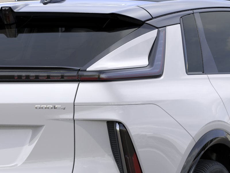 2025 Cadillac Lyriq Sport 1 18