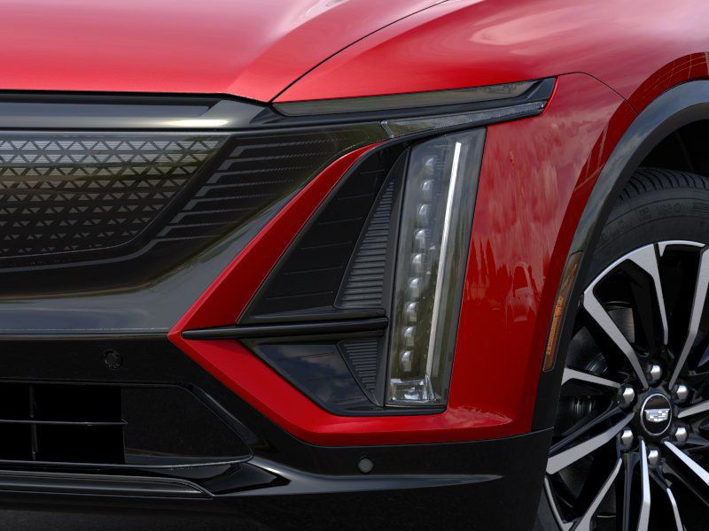 Thumbnail: 2025 Cadillac Lyriq - 17