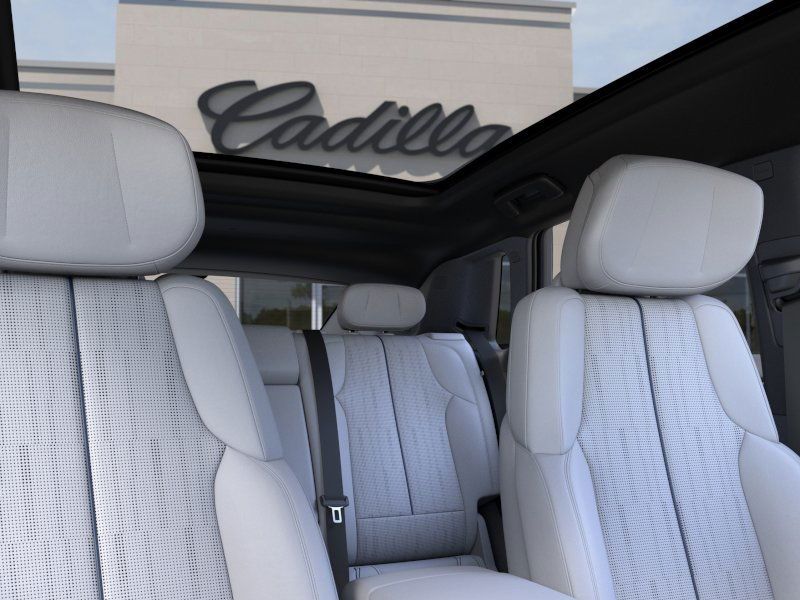 Thumbnail: 2025 Cadillac Lyriq - 6