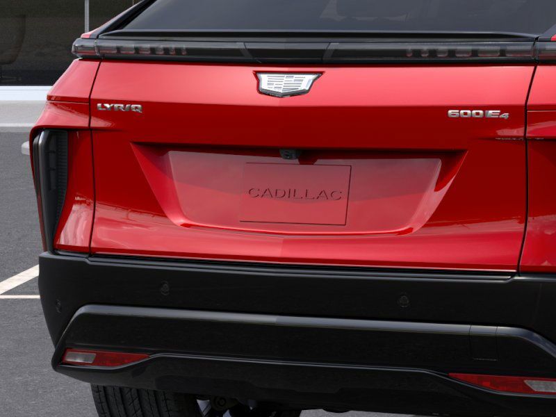 Thumbnail: 2025 Cadillac Lyriq - 21