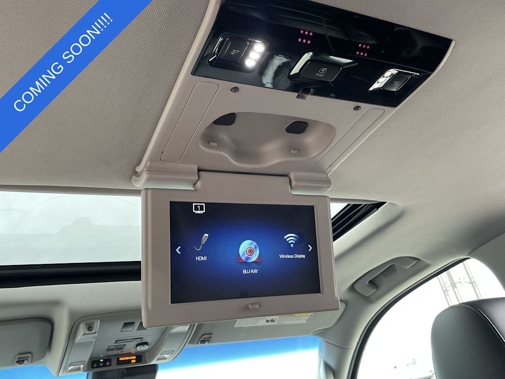 Thumbnail: 2018 Cadillac Escalade - 32