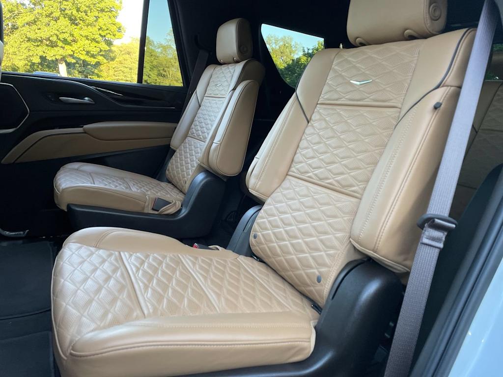 Thumbnail: 2023 Cadillac Escalade - 28