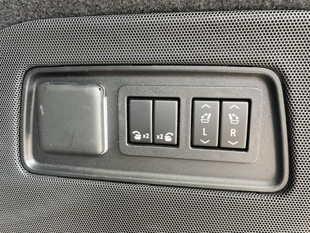 Thumbnail: 2021 Cadillac Escalade - 28