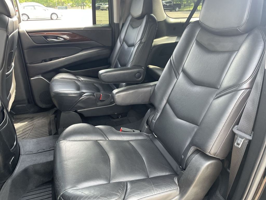 Thumbnail: 2018 Cadillac Escalade - 28