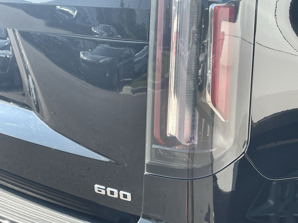 Thumbnail: 2022 Cadillac Escalade - 45