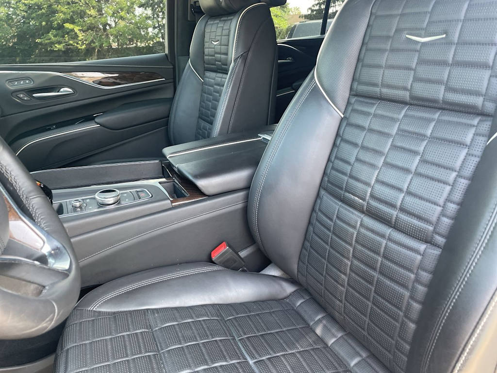 Thumbnail: 2022 Cadillac Escalade - 10