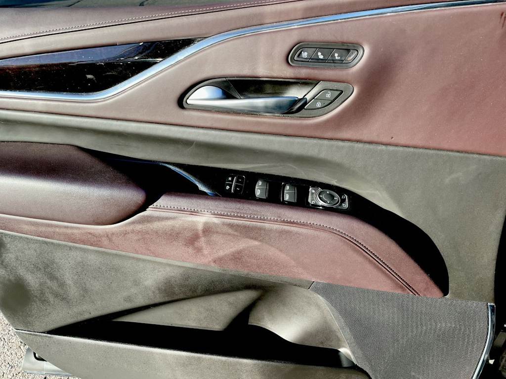 Thumbnail: 2023 Cadillac Escalade - 43