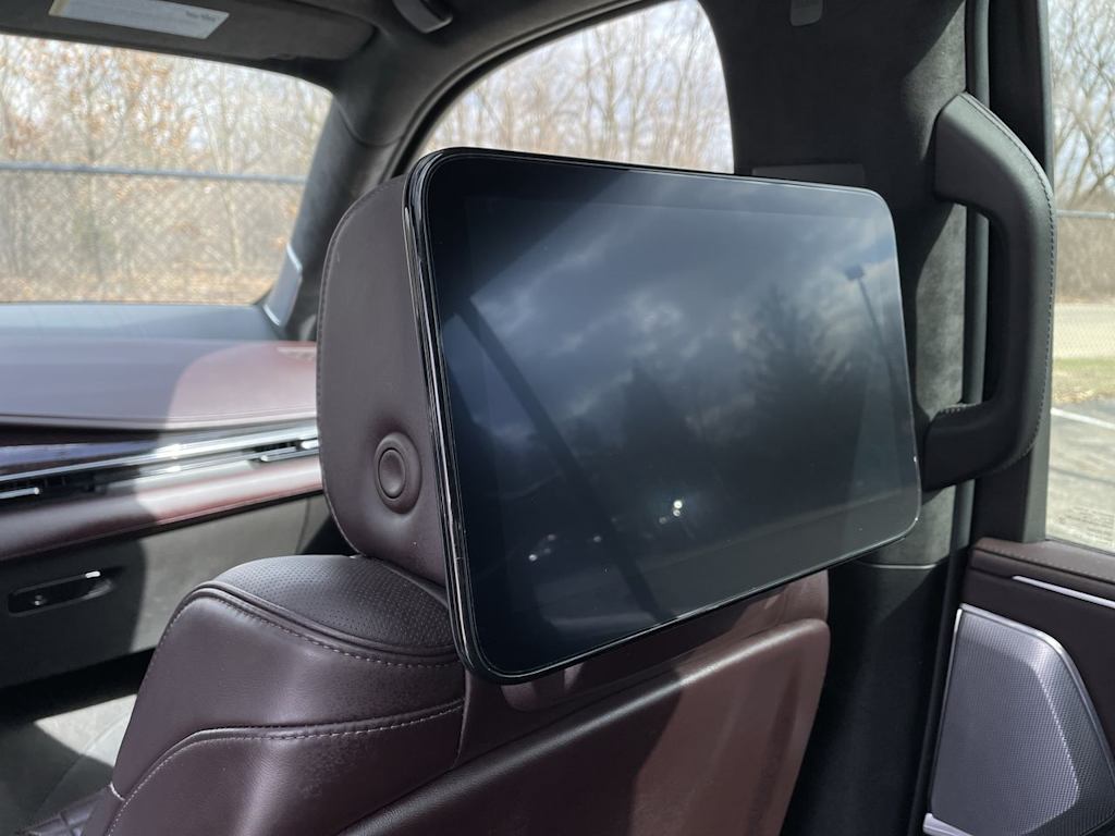 2023 Cadillac Escalade Sport Platinum 31