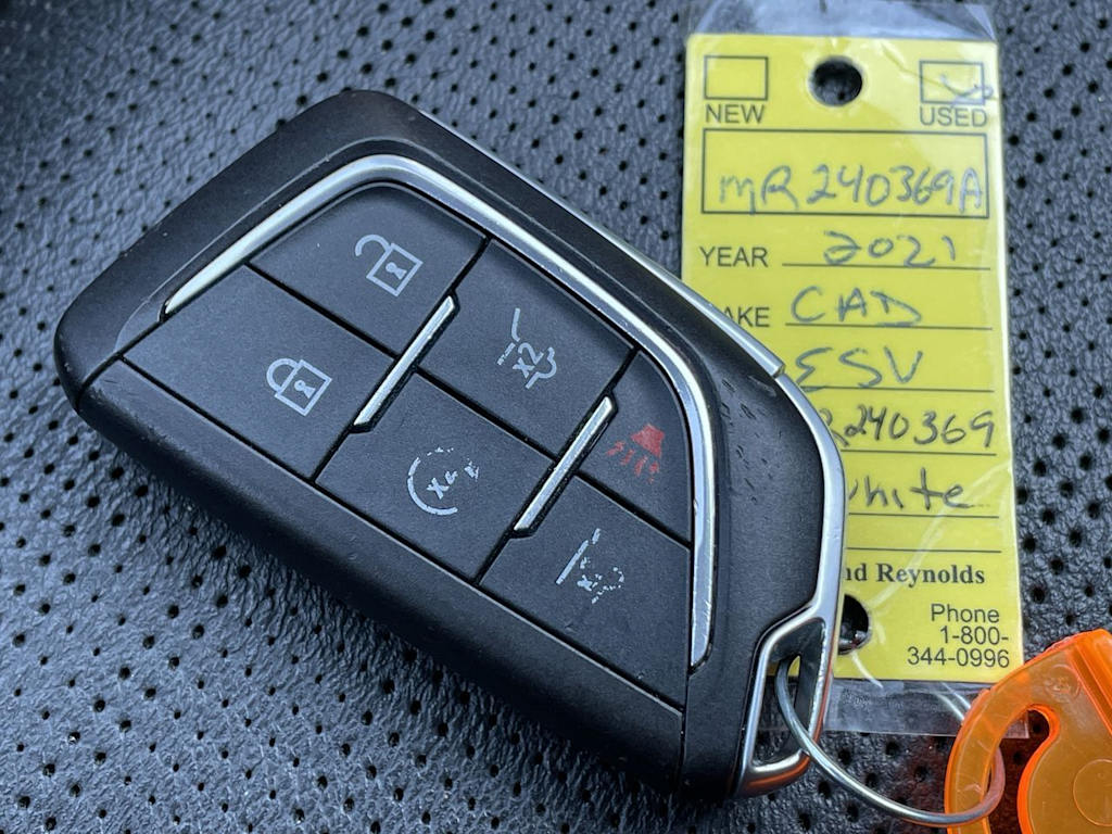 Thumbnail: 2021 Cadillac Escalade - 16