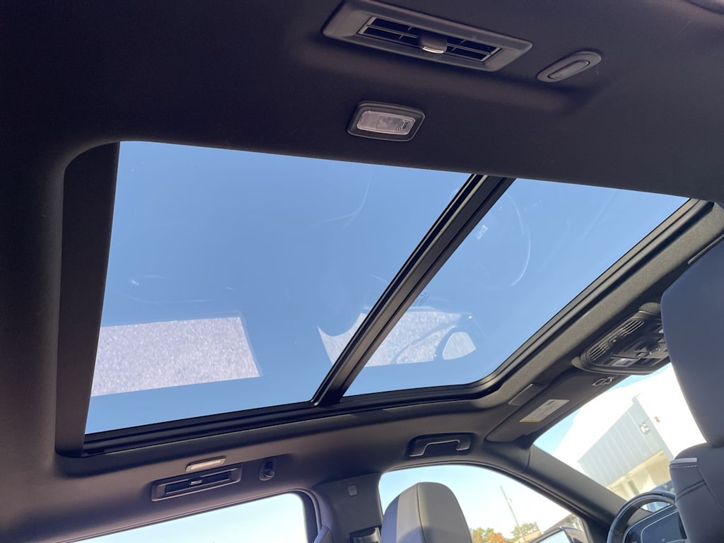 Thumbnail: 2024 Cadillac Escalade - 30