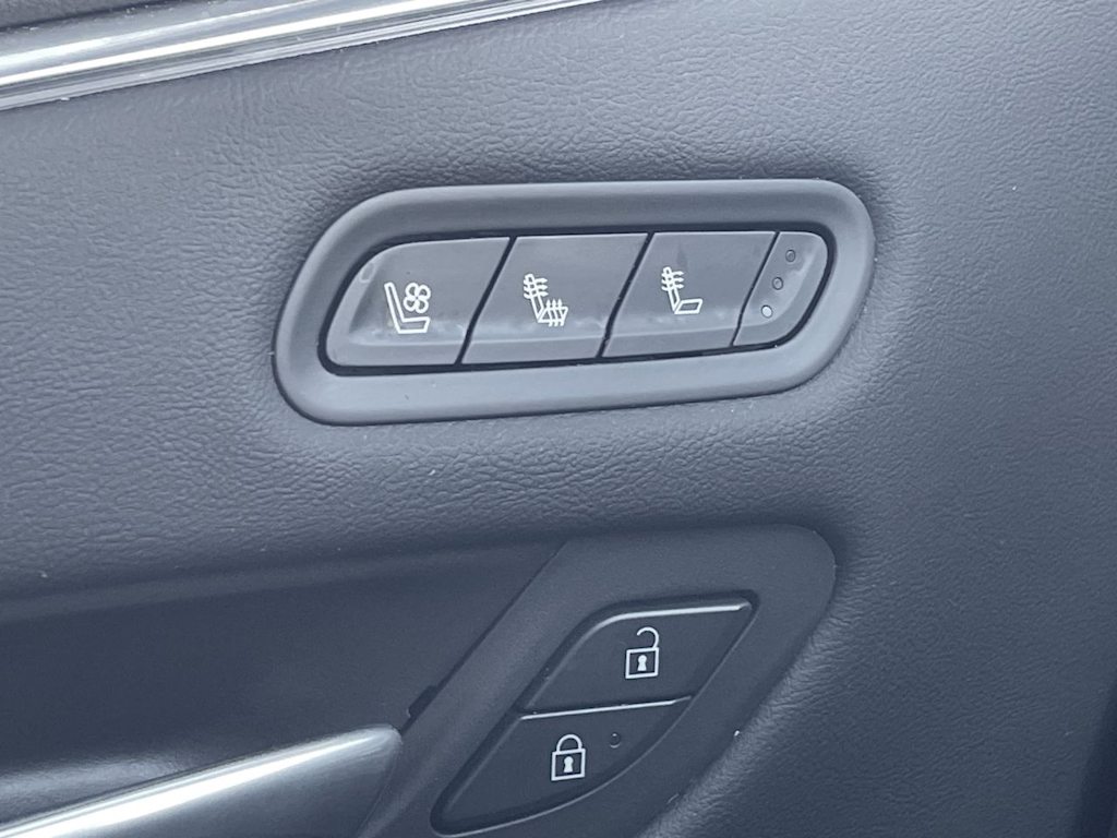 Thumbnail: 2024 Cadillac Escalade - 33