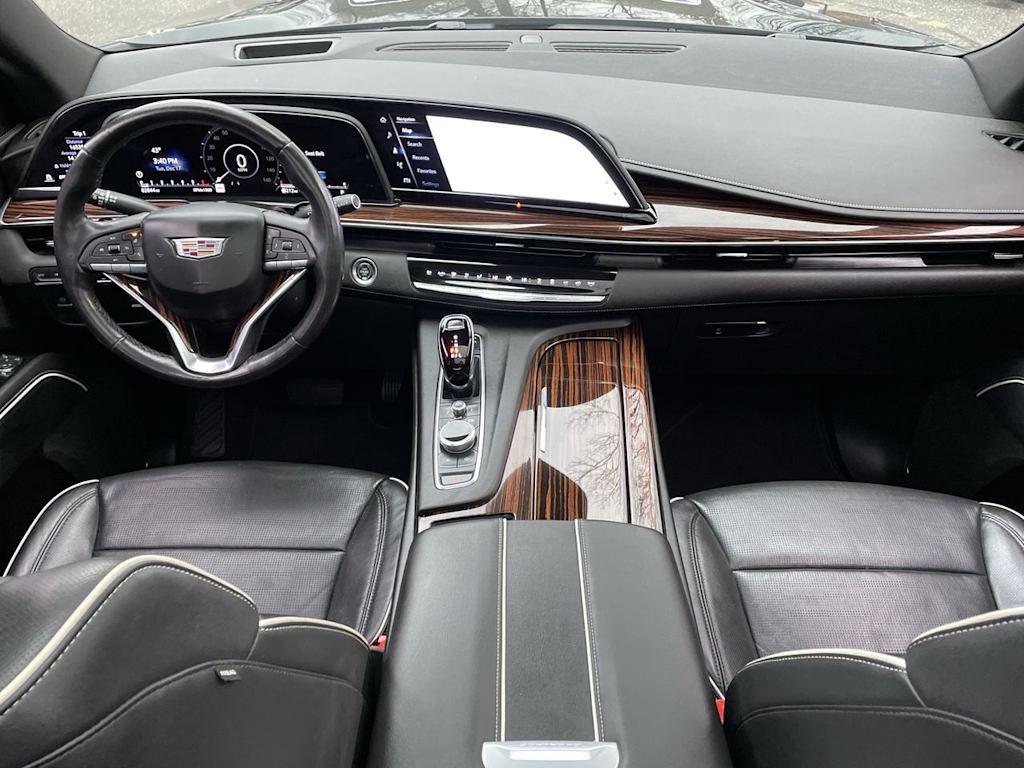 2022 Cadillac Escalade ESV Premium Luxury 8