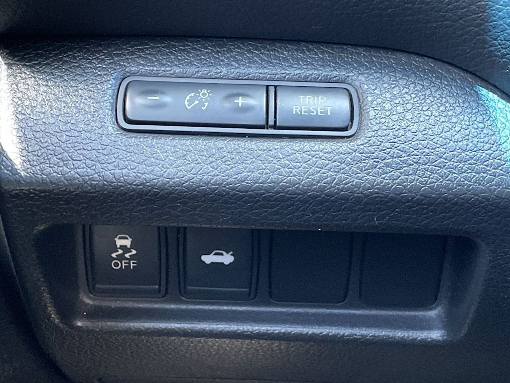 Thumbnail: 2014 Nissan Altima - 32