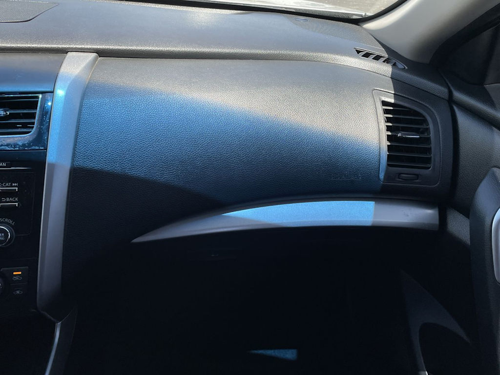 Thumbnail: 2014 Nissan Altima - 25