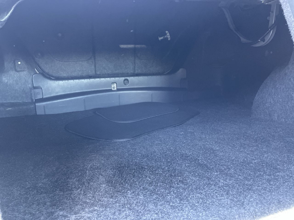 Thumbnail: 2014 Nissan Altima - 16