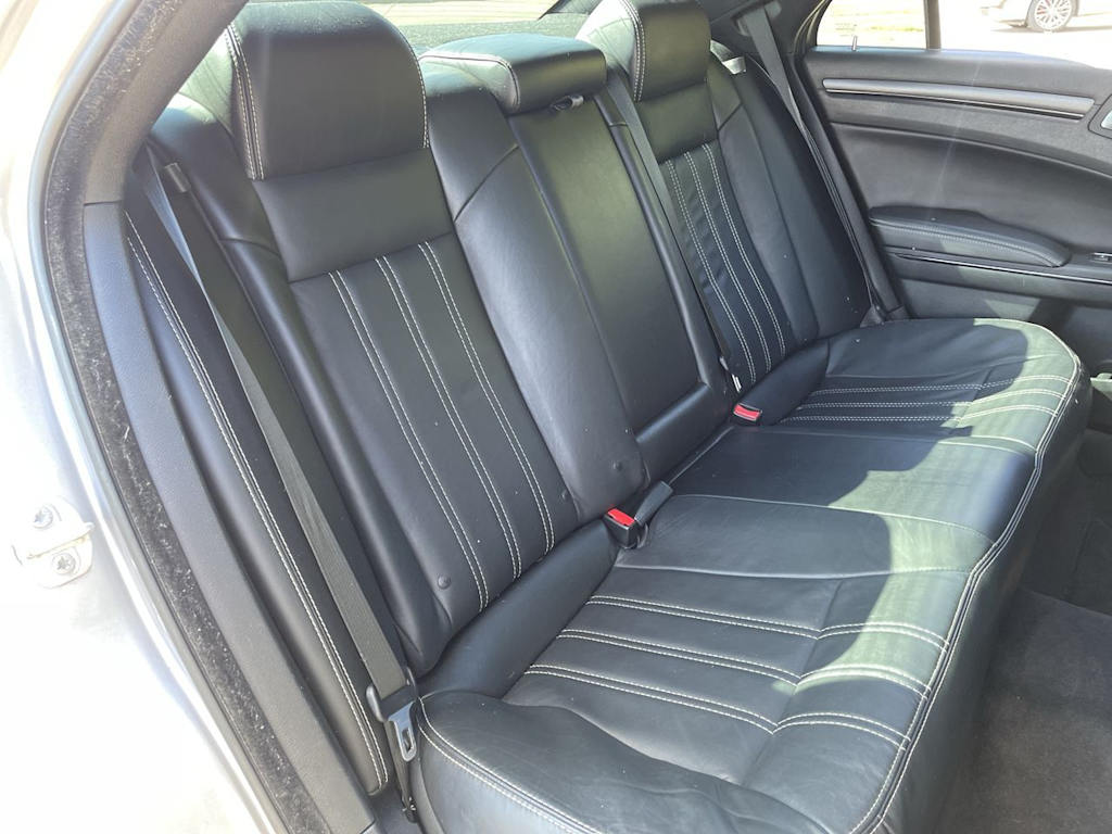 Thumbnail: 2016 Chrysler 300 - 12
