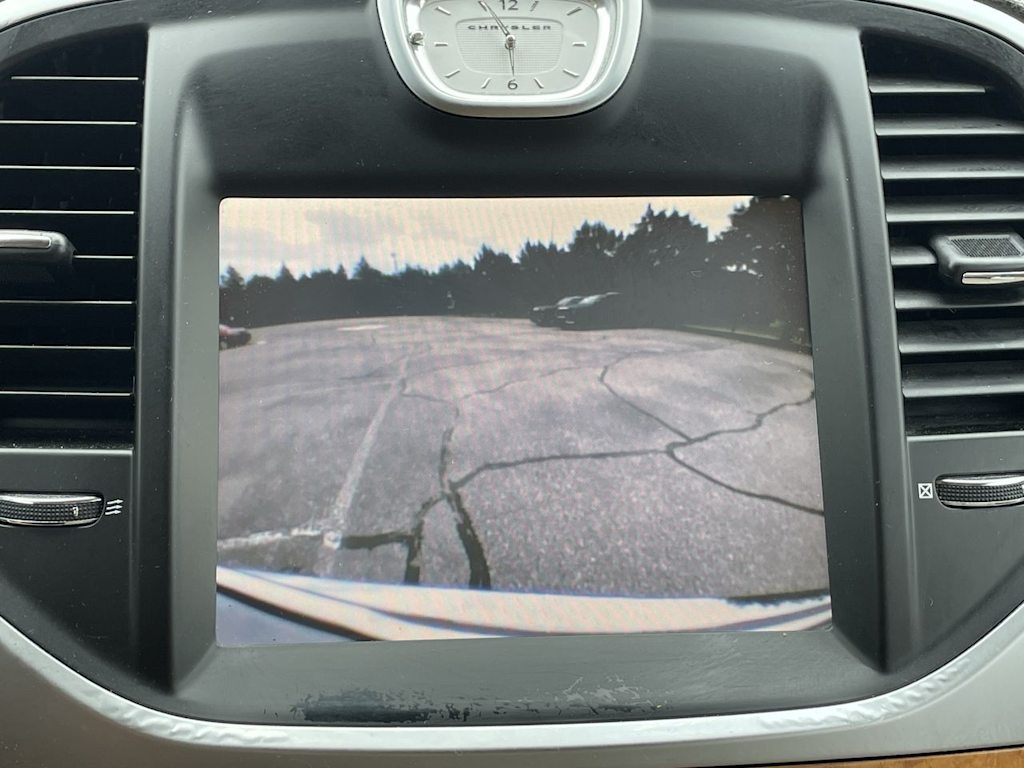 Thumbnail: 2014 Chrysler 300 - 33