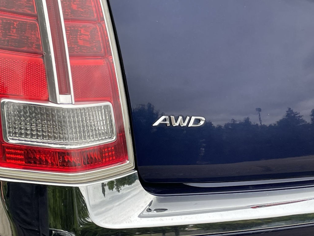 Thumbnail: 2014 Chrysler 300 - 41