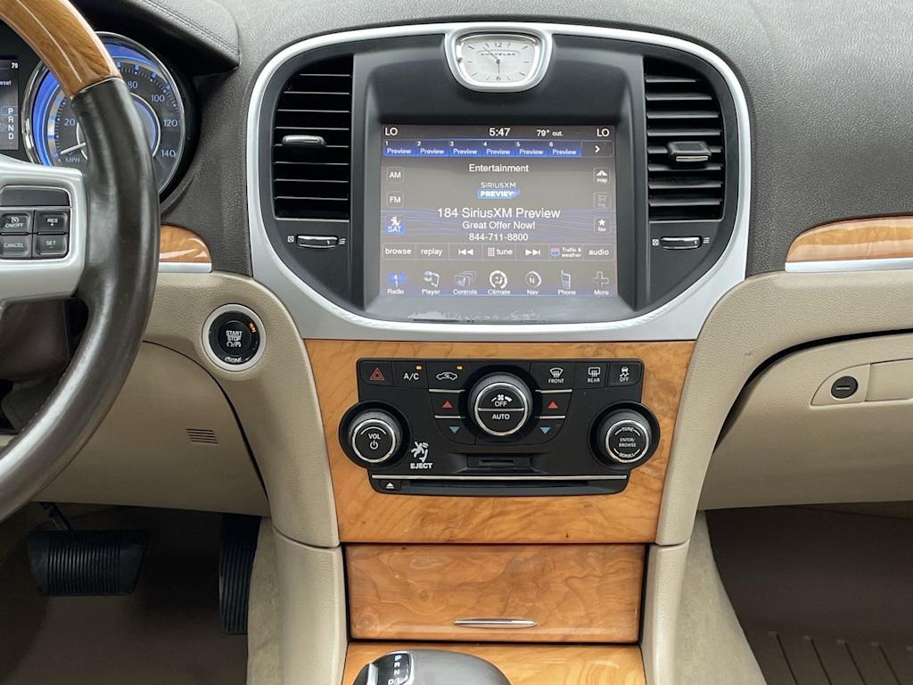 Thumbnail: 2014 Chrysler 300 - 12
