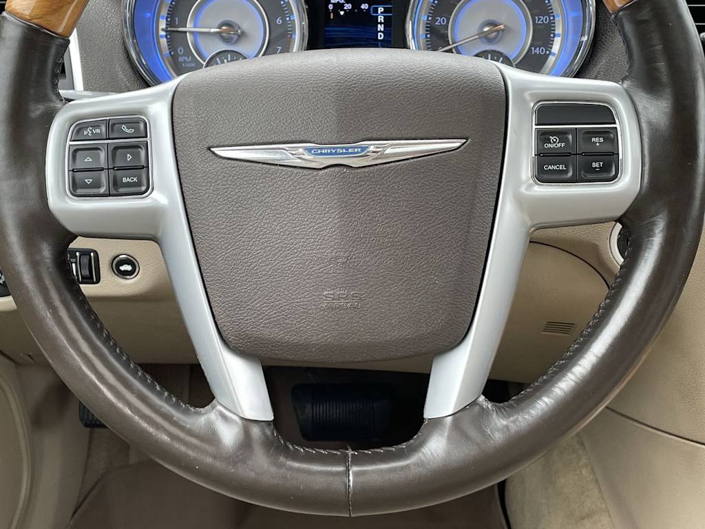 Thumbnail: 2014 Chrysler 300 - 23