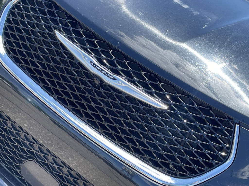 Thumbnail: 2024 Chrysler Pacifica - 5